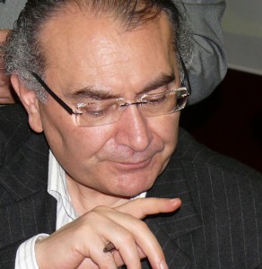 Prof. Dr. Nevzat Tarhan 