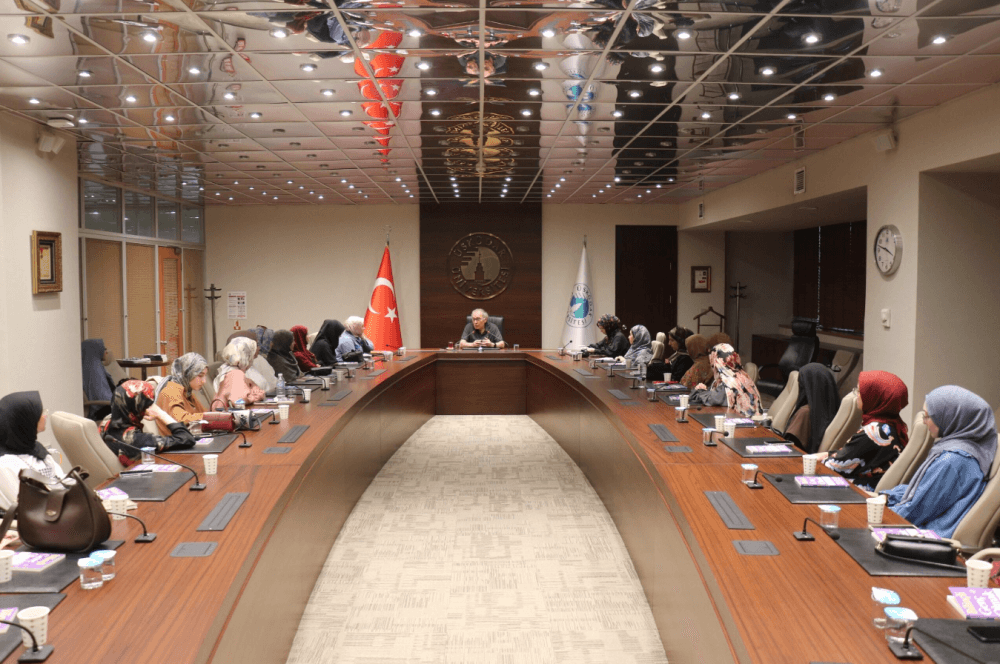 Prof. Dr. Nevzat Tarhan: “Karakter inşasındaki en temel unsur iyi örnek olabilmektir”